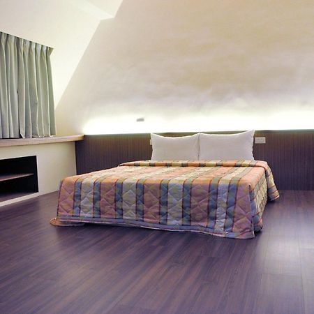 Marshal Hotel Taichung名帥大飯店 Bagian luar foto