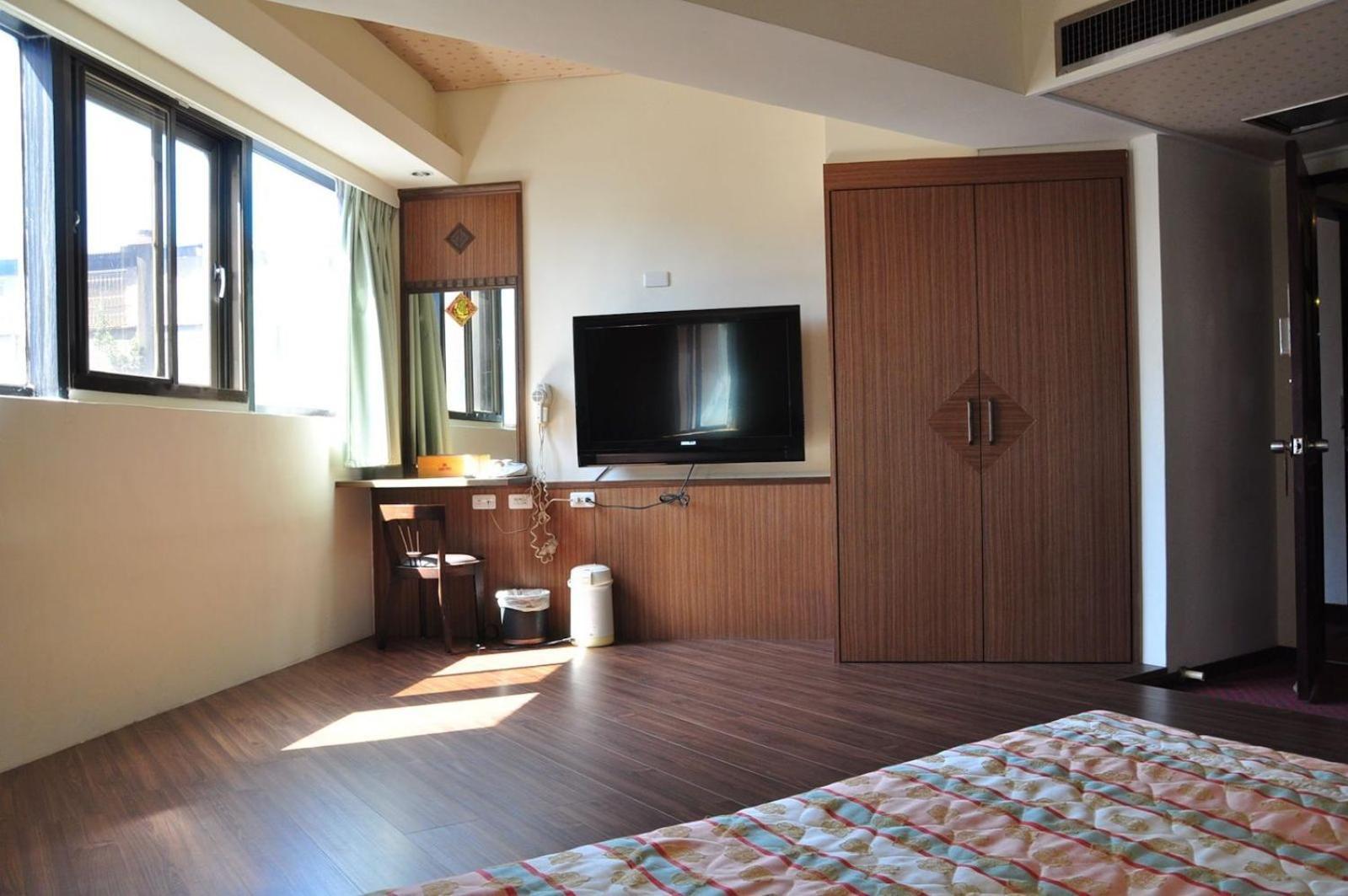 Marshal Hotel Taichung名帥大飯店 Bagian luar foto