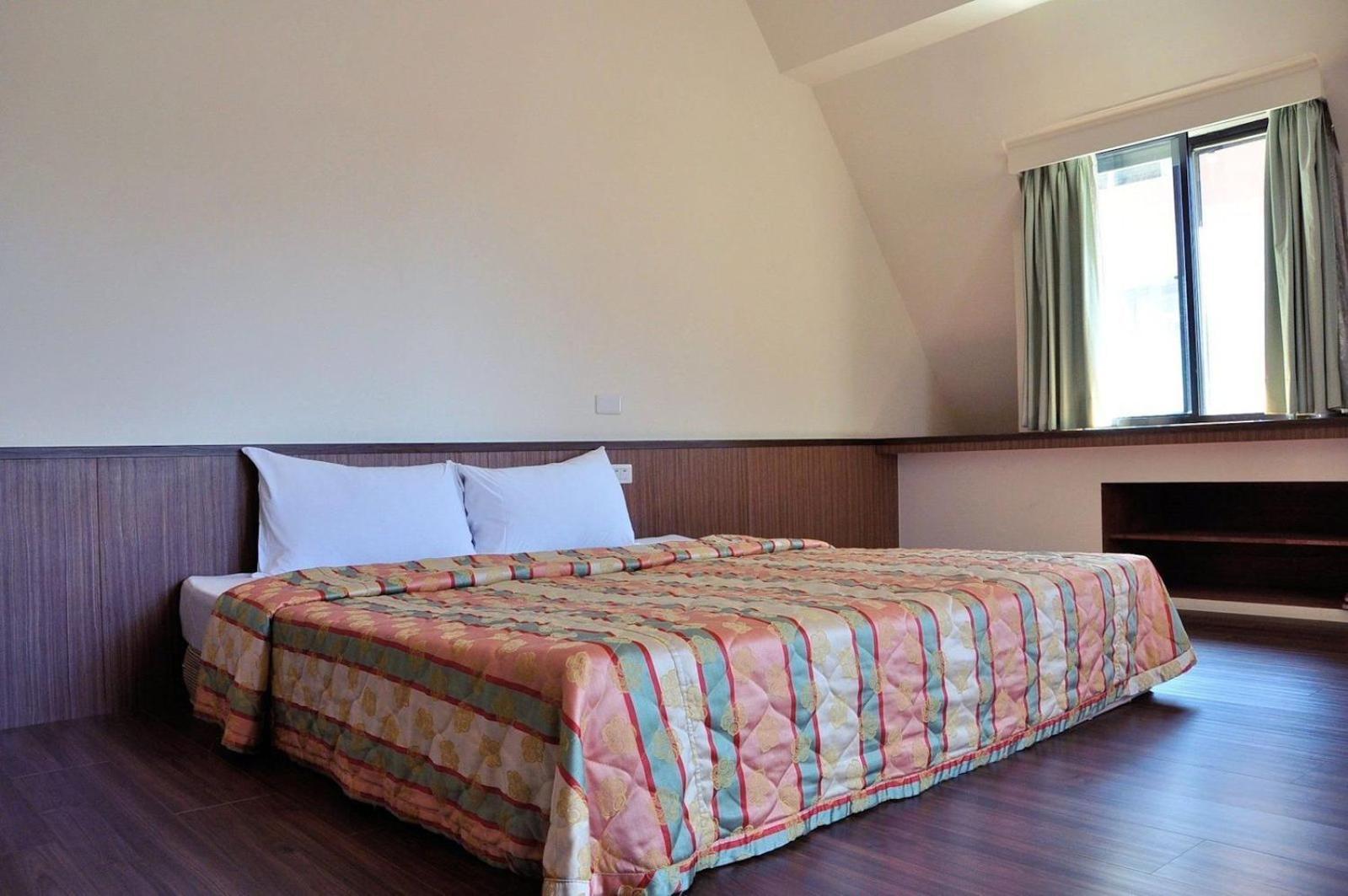 Marshal Hotel Taichung名帥大飯店 Bagian luar foto