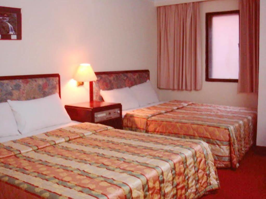 Marshal Hotel Taichung名帥大飯店 Bagian luar foto