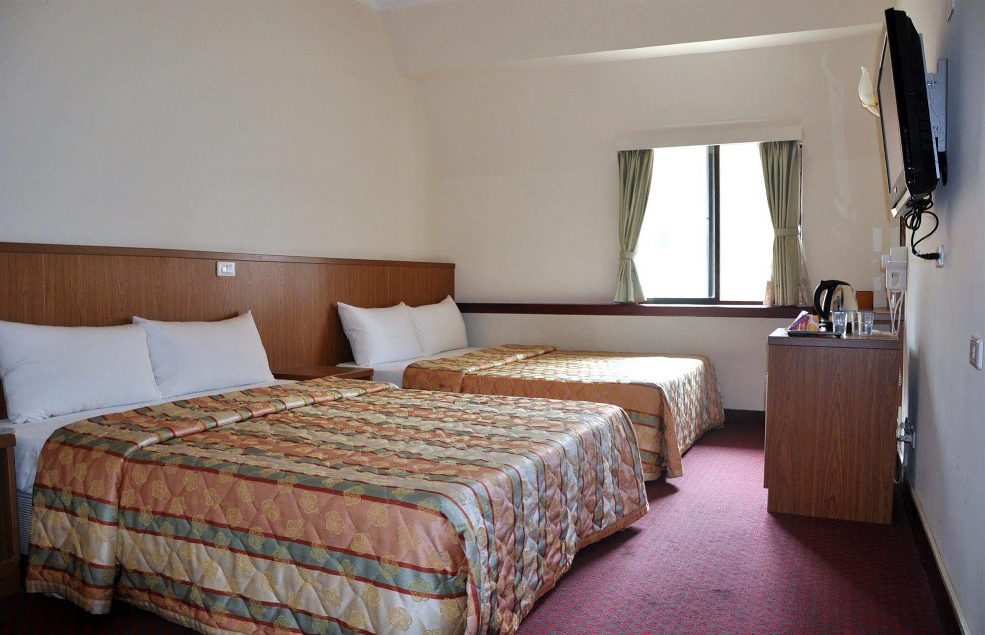Marshal Hotel Taichung名帥大飯店 Bagian luar foto