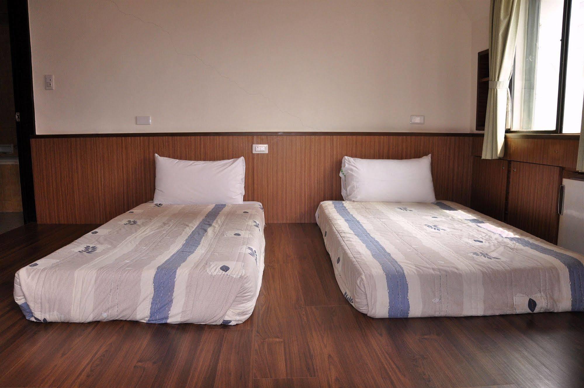 Marshal Hotel Taichung名帥大飯店 Bagian luar foto