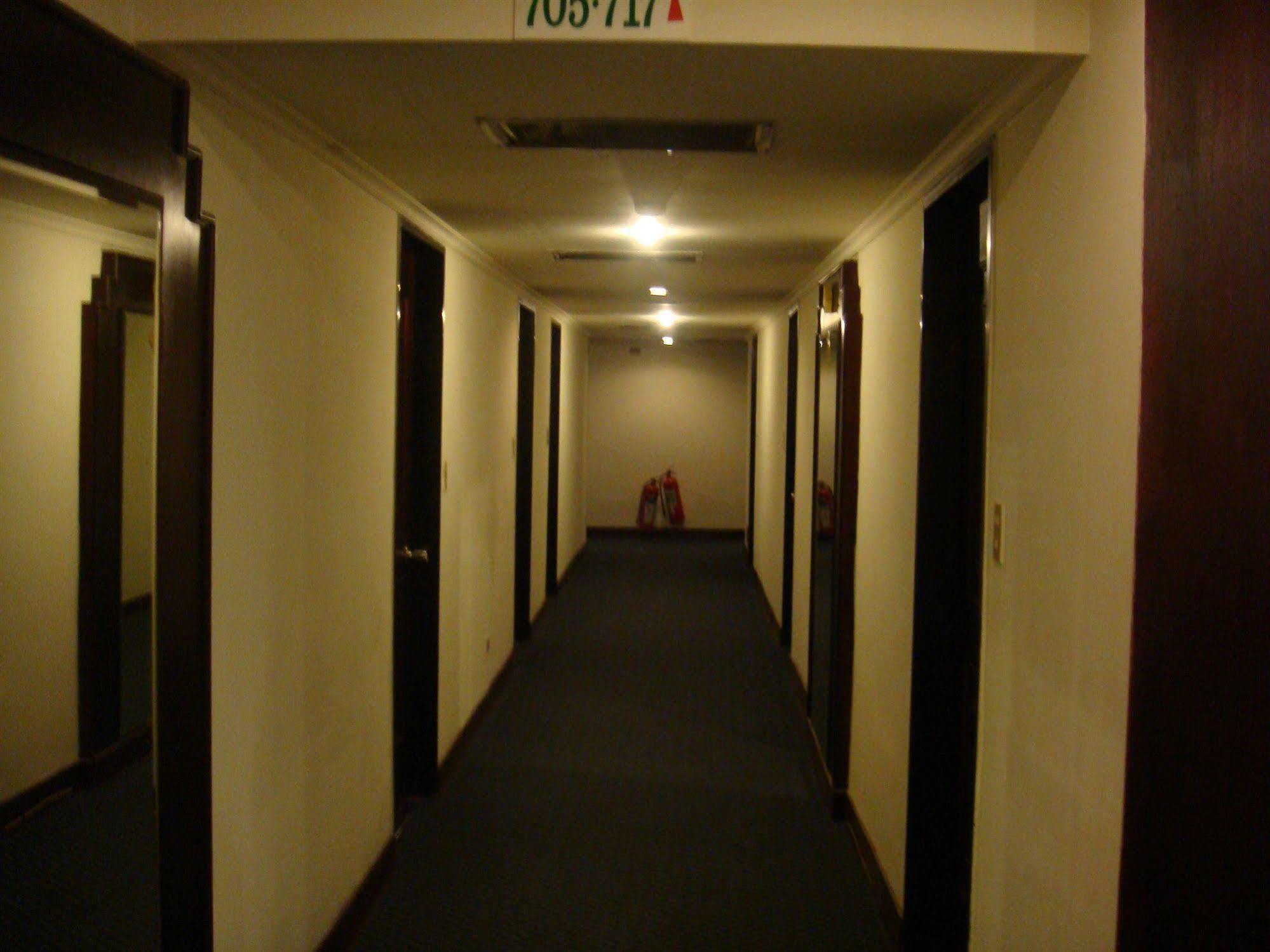 Marshal Hotel Taichung名帥大飯店 Bagian luar foto